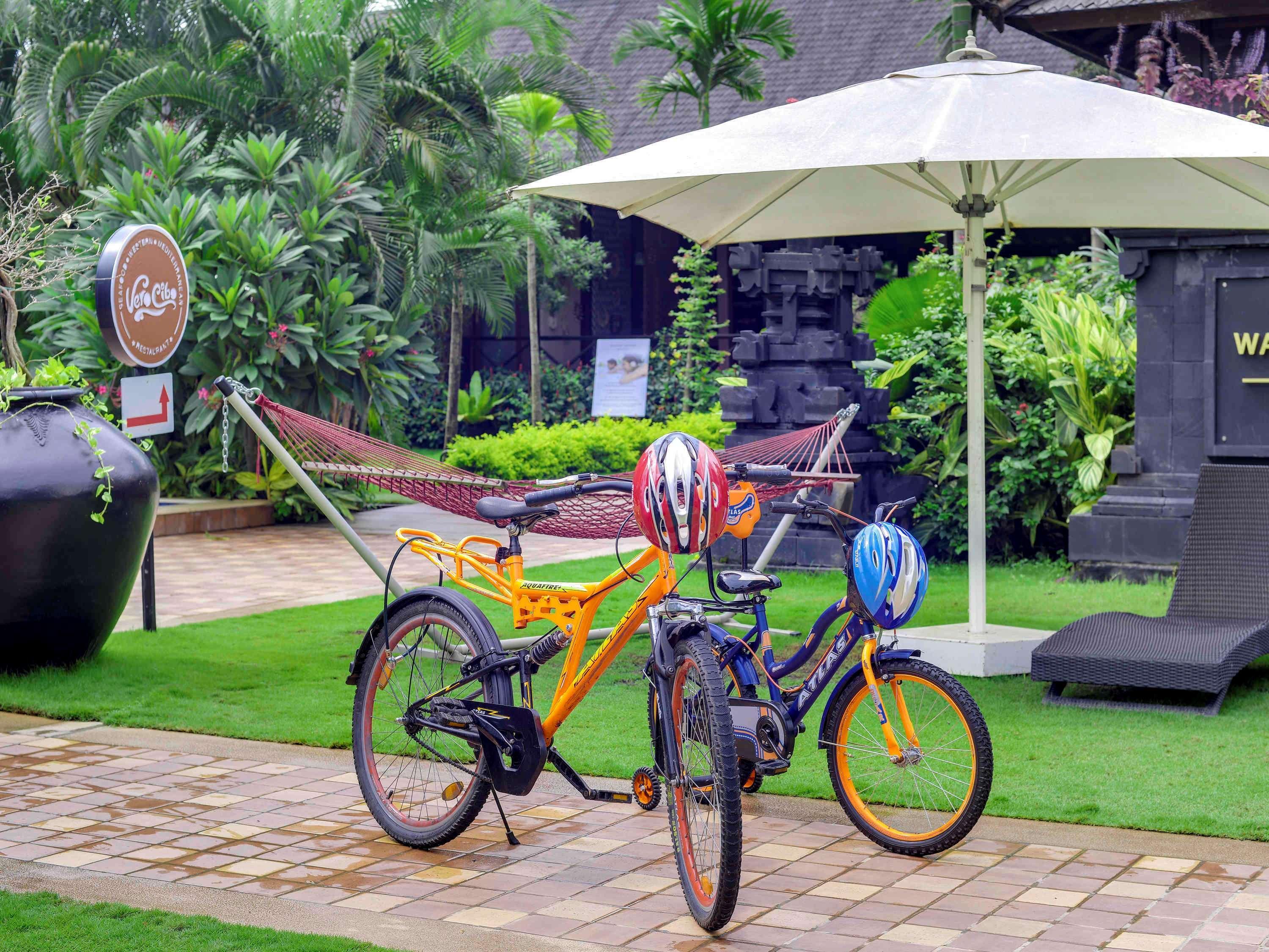 Novotel Goa Resort & Spa Candolim Extérieur photo Bicycle at the hotel