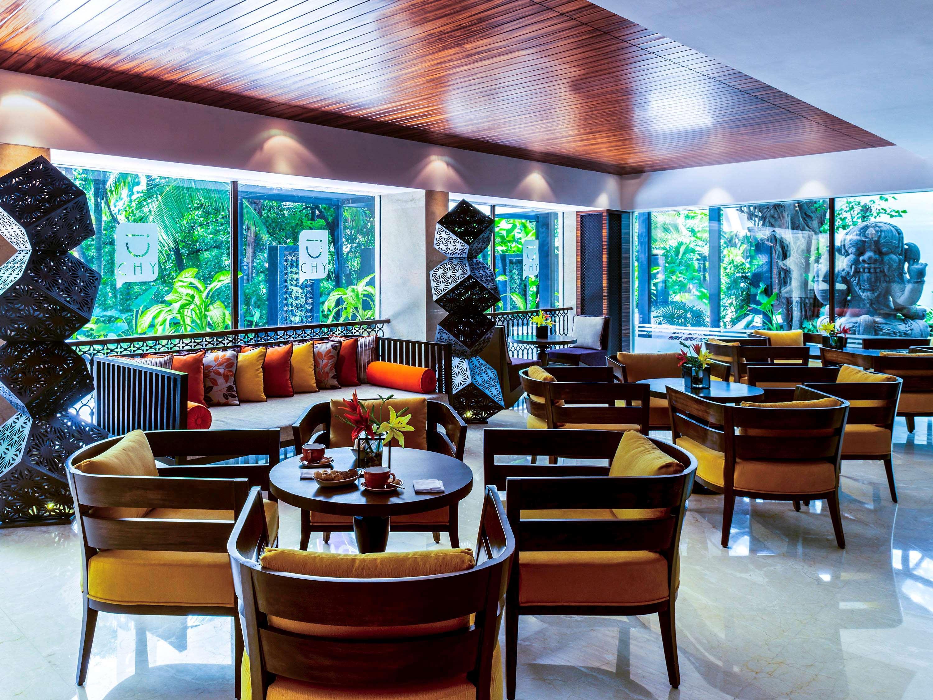 Novotel Goa Resort & Spa Candolim Extérieur photo The lobby lounge